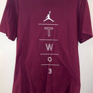 Jordan Men’s Maroon Vertical Jumpman Graphic Tee